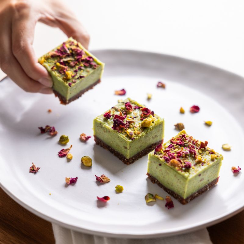 Lime and Pistachio Slice